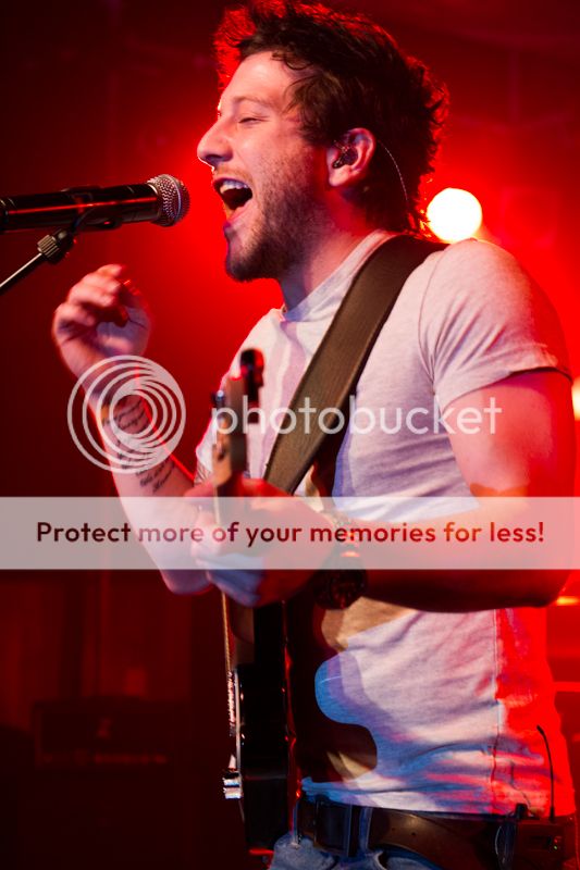 Matt Cardle Rocks PO on stage | WatchUSeek Watch Forums